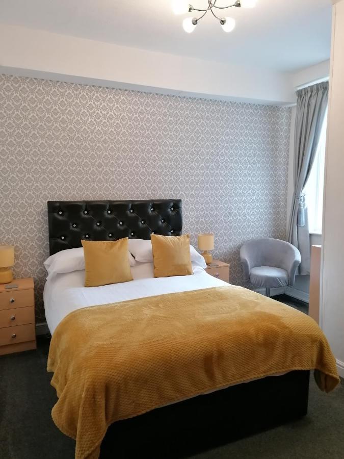 Отель Birchhouse Блэкпул Номер фото